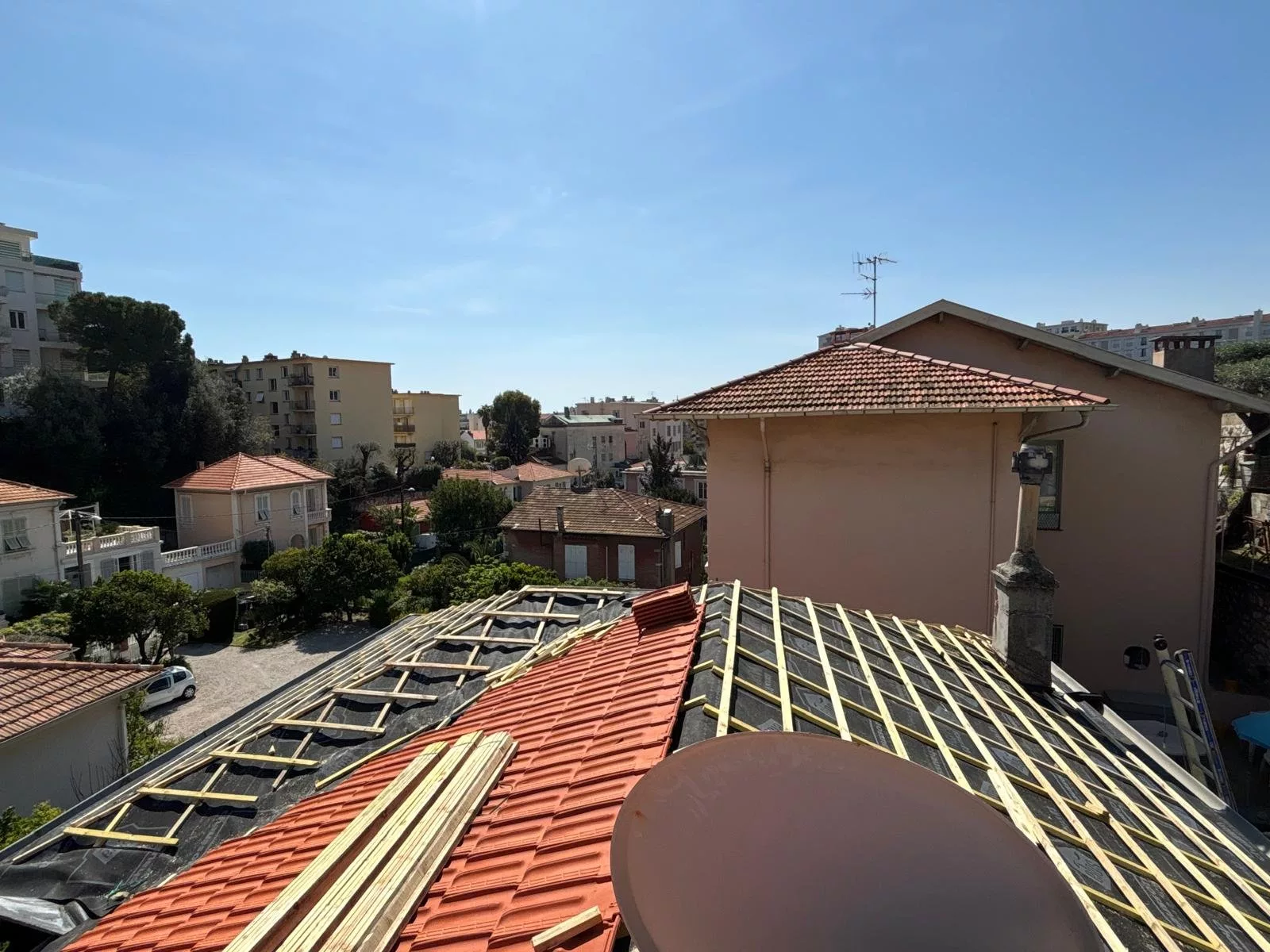 Toiture rénovée à Coppet